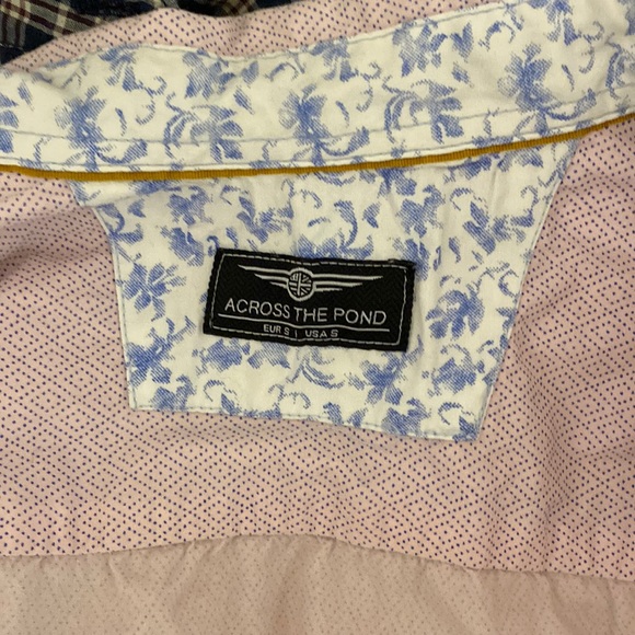 100% Cotton Pink and Navy Micro Dot Diamond Print Long Sleeve Button Down - Picture 8 of 13